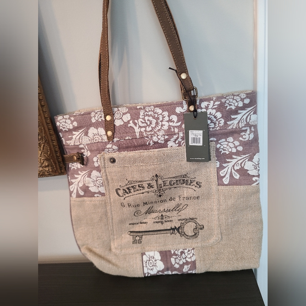 *NWT* Myra Tote Bag